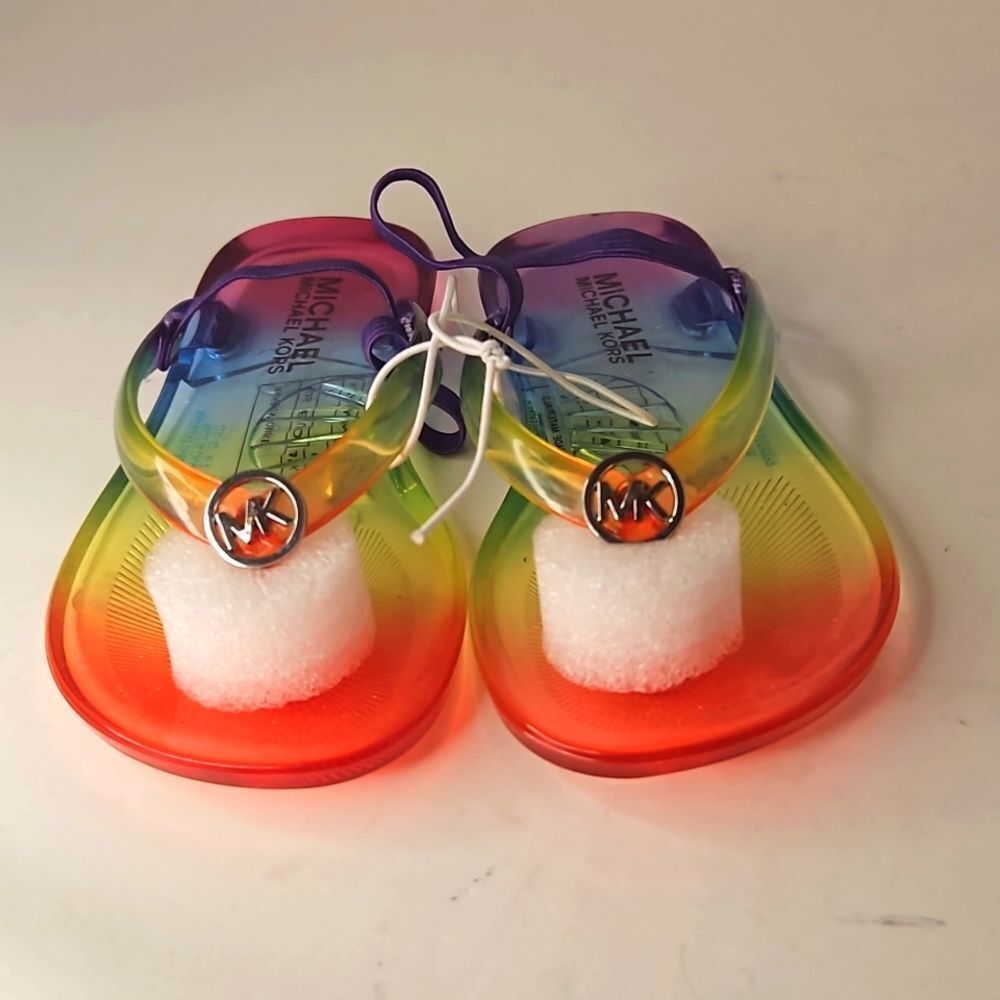 🆕️ NWT Children's Michael Kors Sling Sandals - Picture 2 of 4